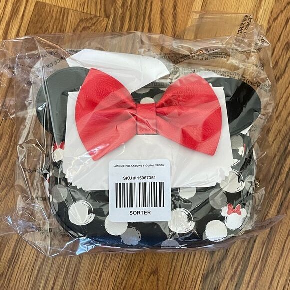 Loungefly Disney Mickey Mouse Polka Dots Crossbody Bag NWT - Picture 4 of 4